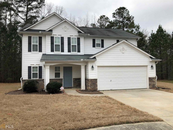 House in Fairburn
